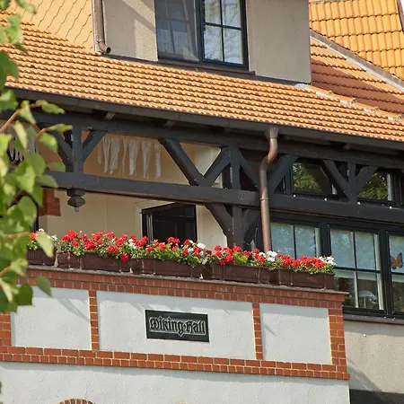 Wiking Hall *
